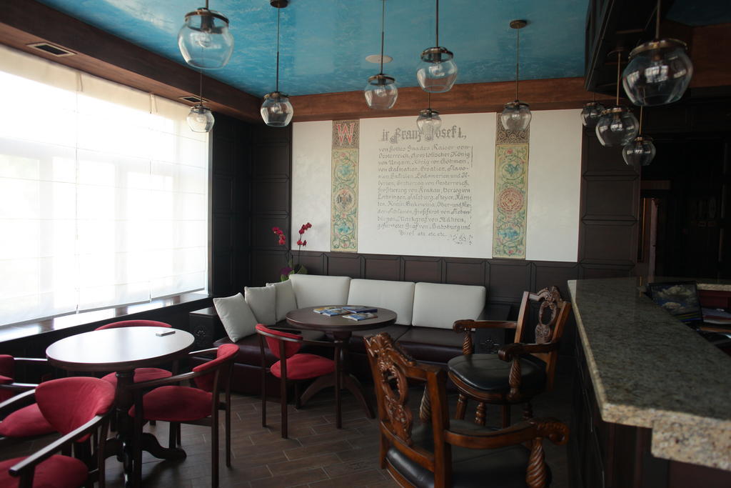 Fontush Boutique Hotel Ivano-Frankivszk Kültér fotó