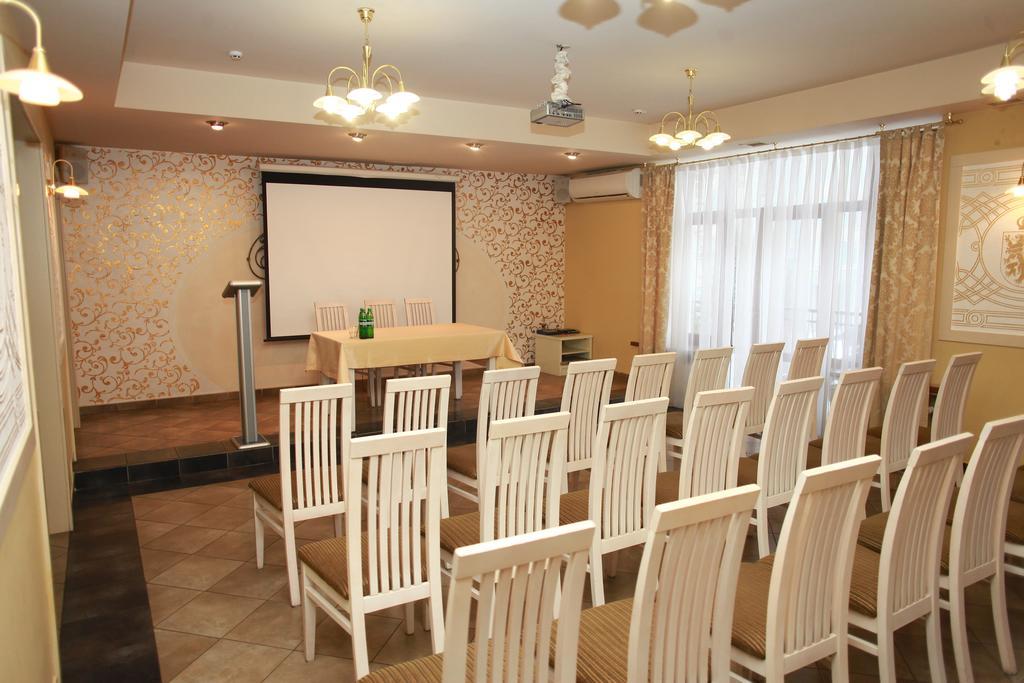 Fontush Boutique Hotel Ivano-Frankivszk Kültér fotó