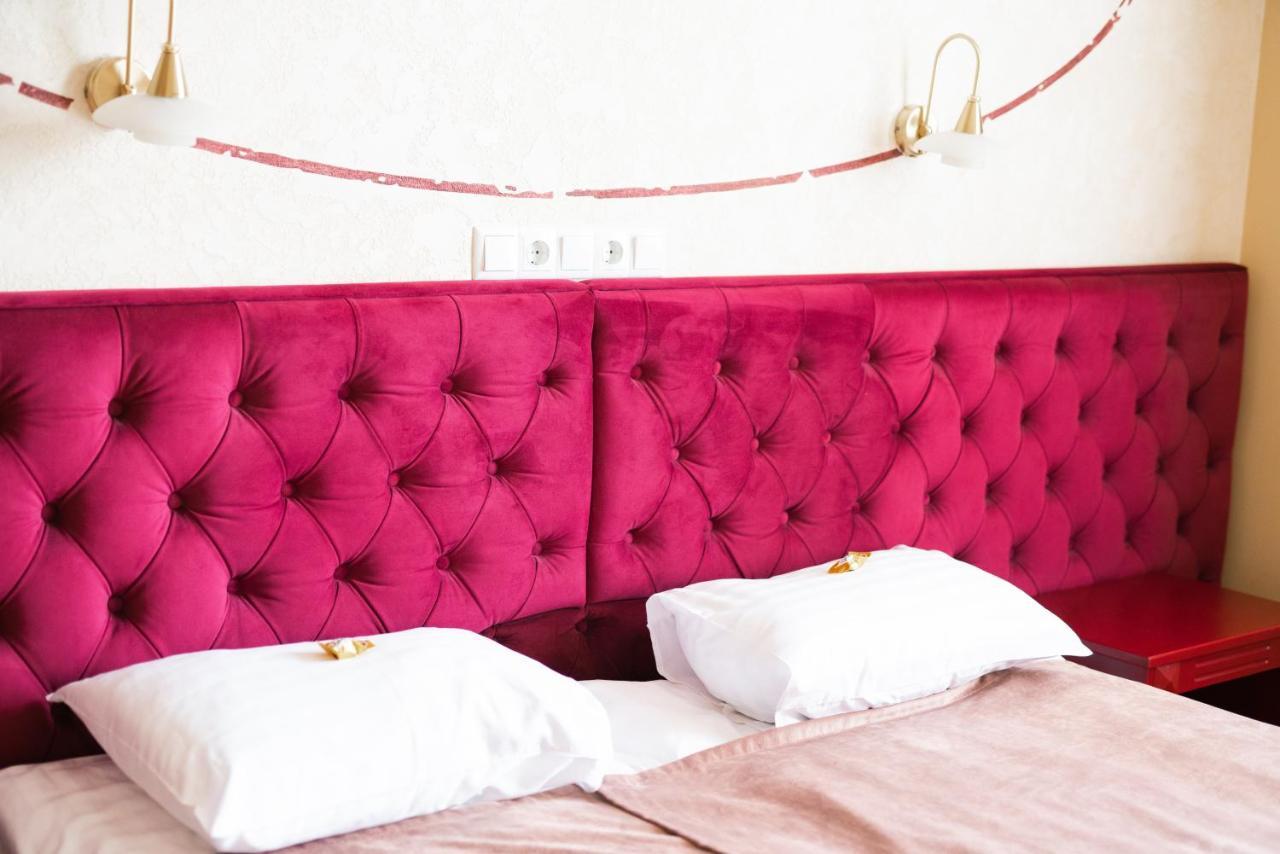 Fontush Boutique Hotel Ivano-Frankivszk Kültér fotó